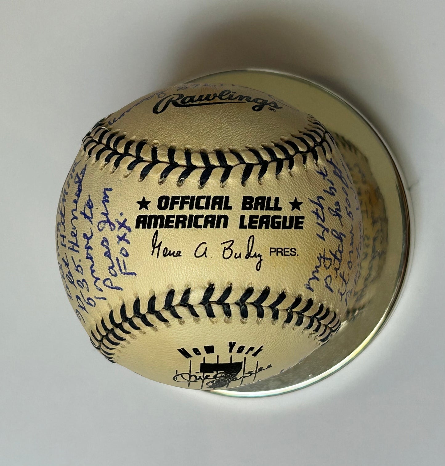 Gift of 535 HR on Mickey Mantle Commemorative Logo Baseball