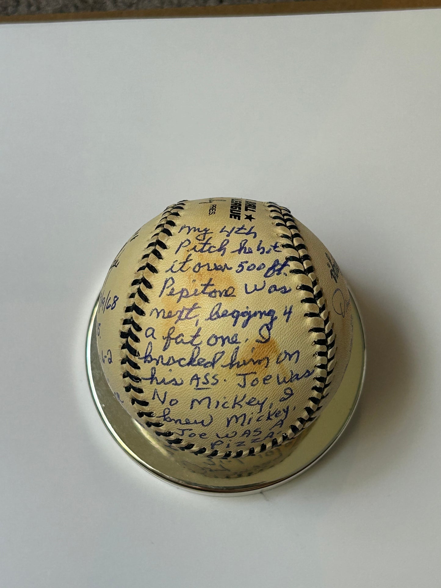 Gift of 535 HR on Mickey Mantle Commemorative Logo Baseball
