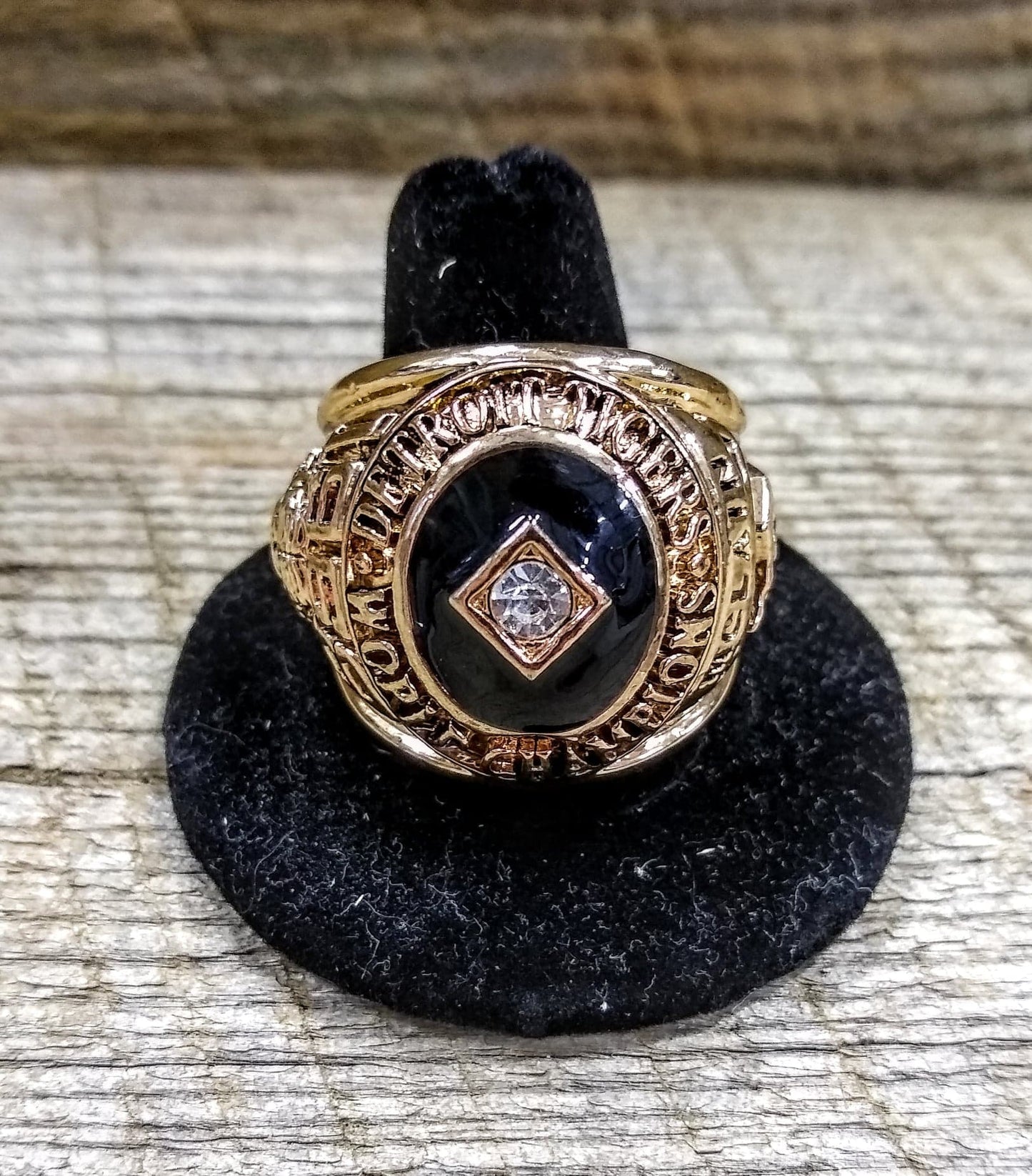 Replica 1968 Denny McLain World Series Ring